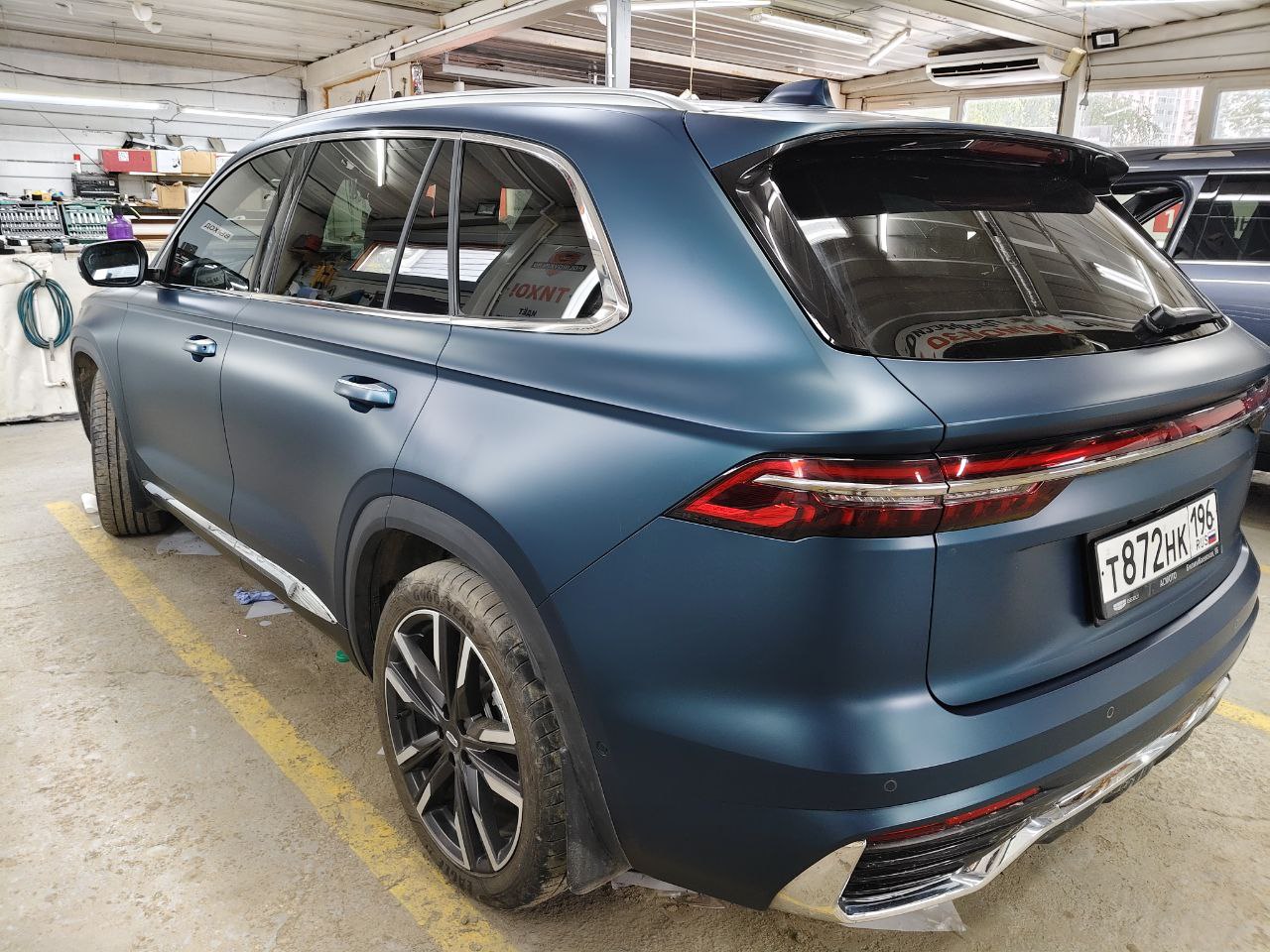 Geely Monjaro в сатине: когда эстетика встречается с идеальной защитой ✨